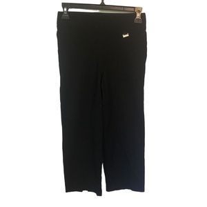 Nygard Capri Leggings with mesh cut outs